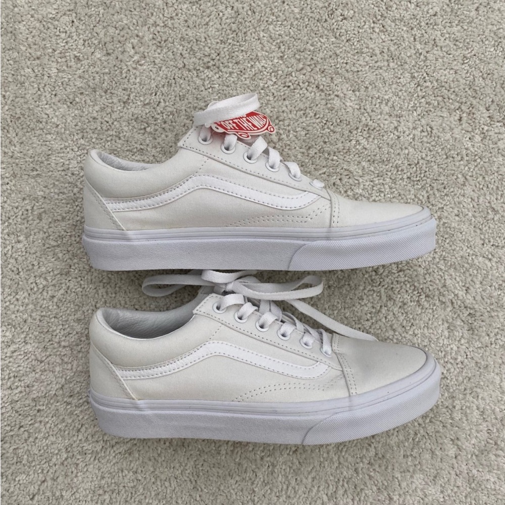 NIB Vans old skool white sneaker